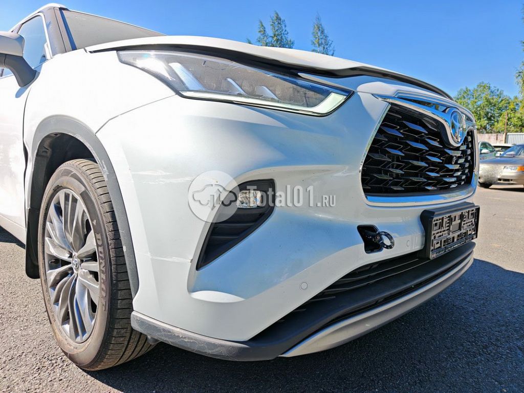 Фото Toyota Highlander 8