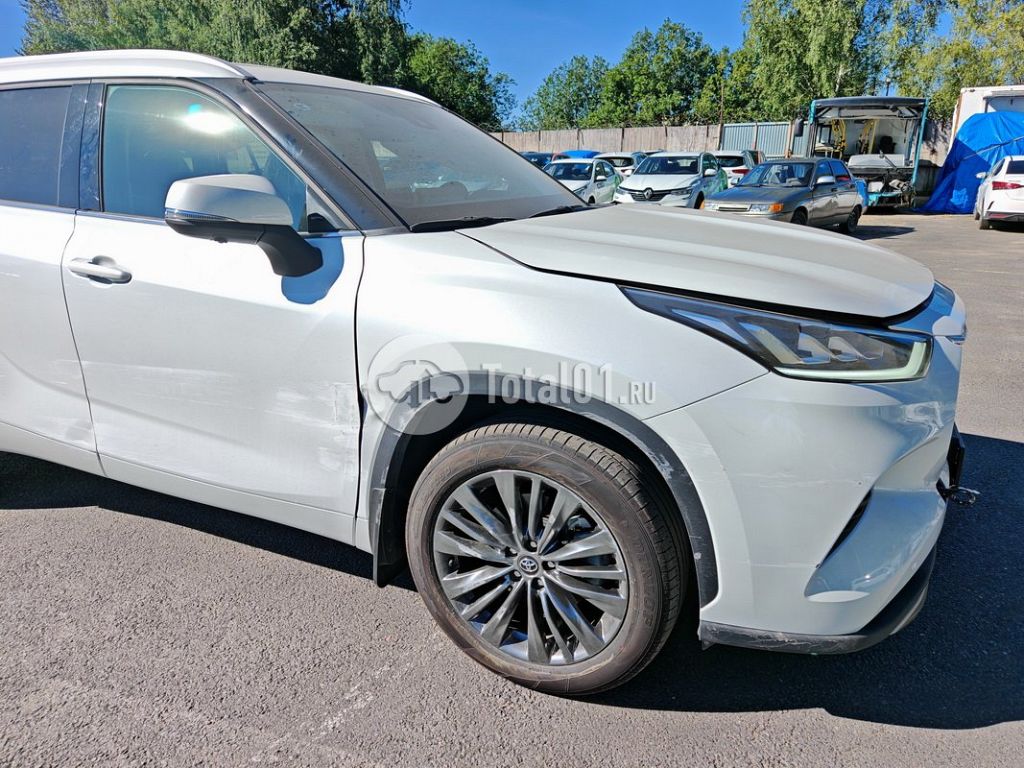 Фото Toyota Highlander 16