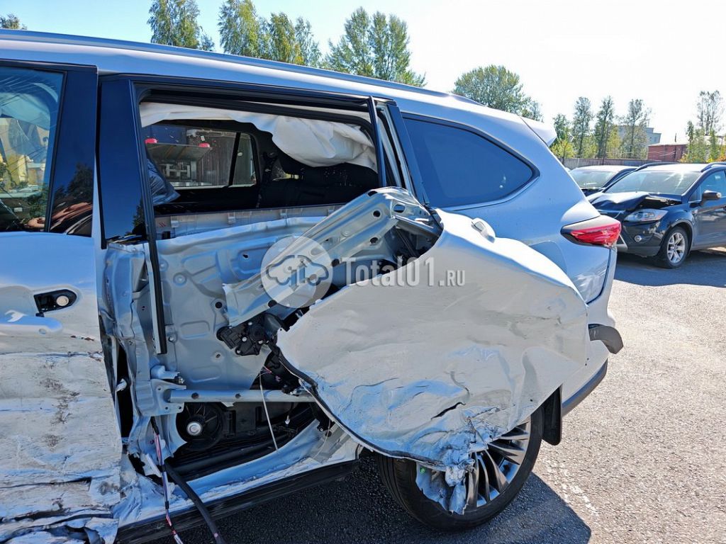 Фото Toyota Highlander 52