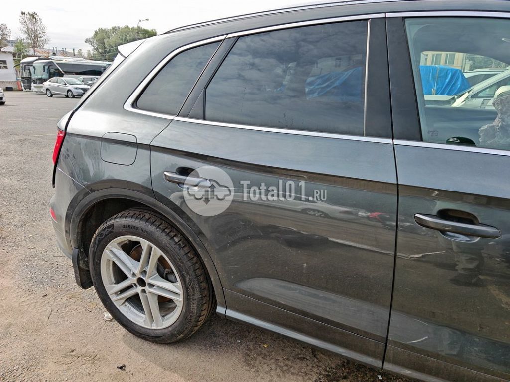 Фото Audi Q5 24