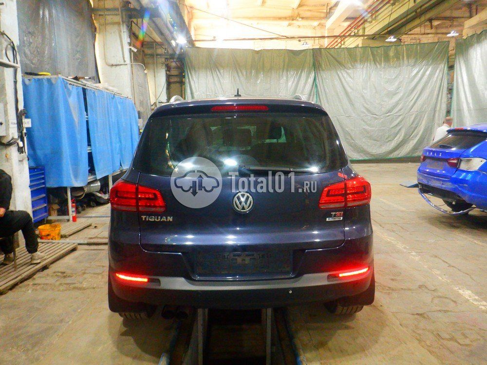 Фото Volkswagen Tiguan 8