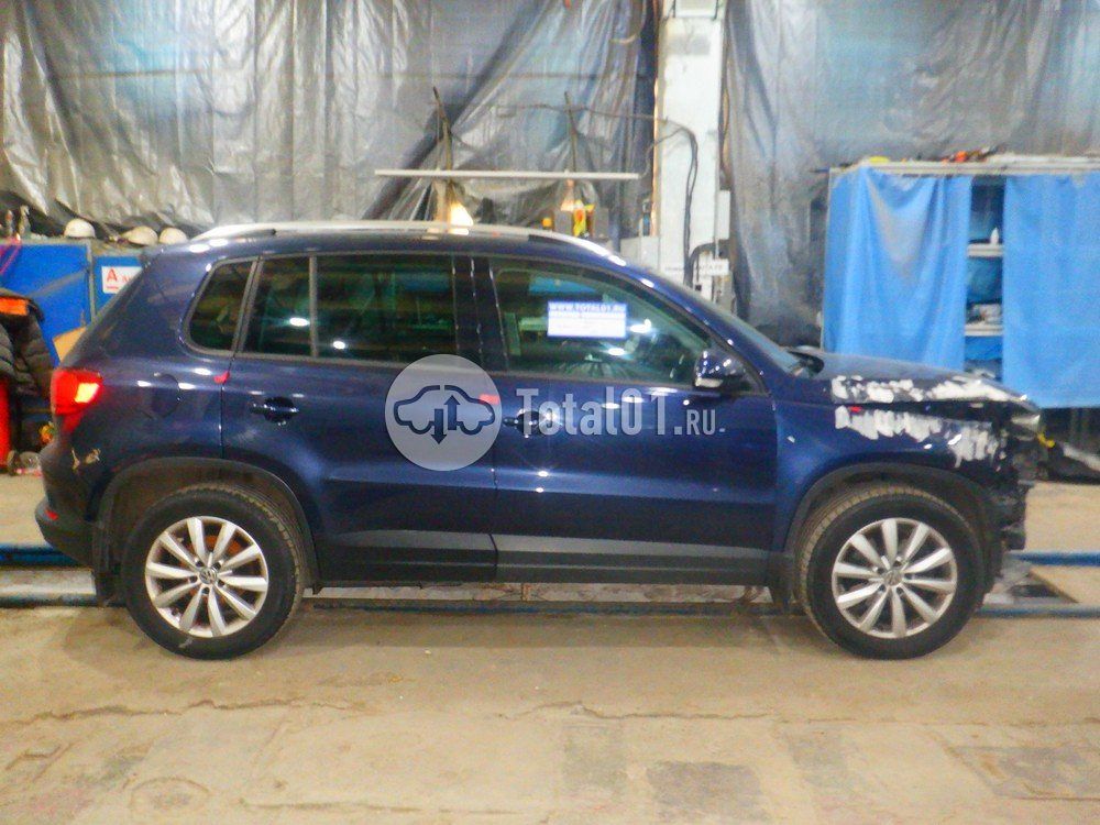 Фото Volkswagen Tiguan 12