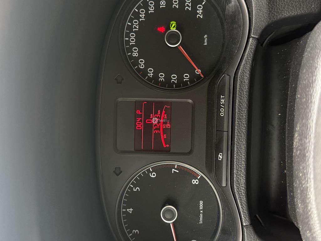 Фото Volkswagen Polo 4