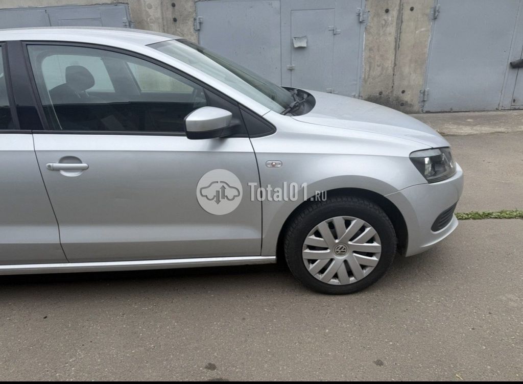 Фото Volkswagen Polo 16