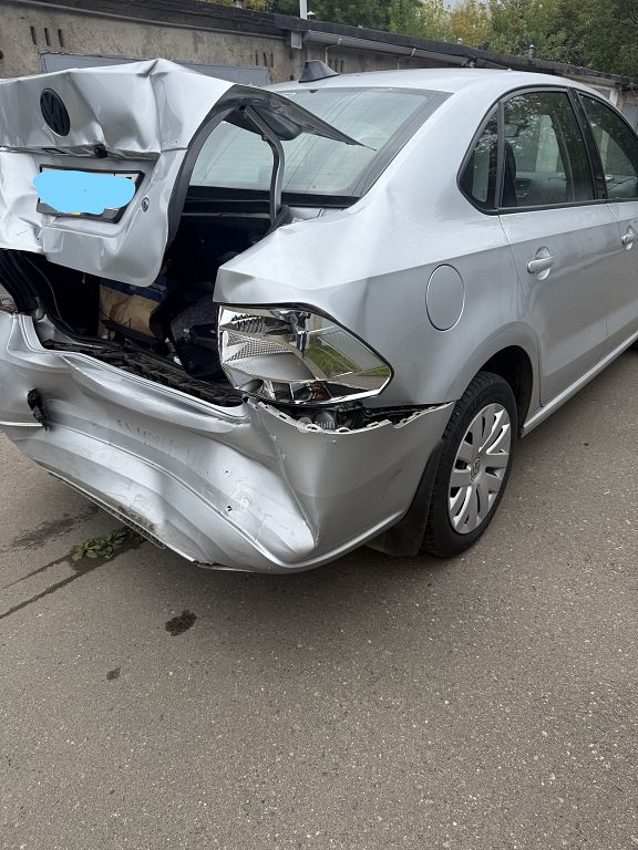 Фото Volkswagen Polo 18