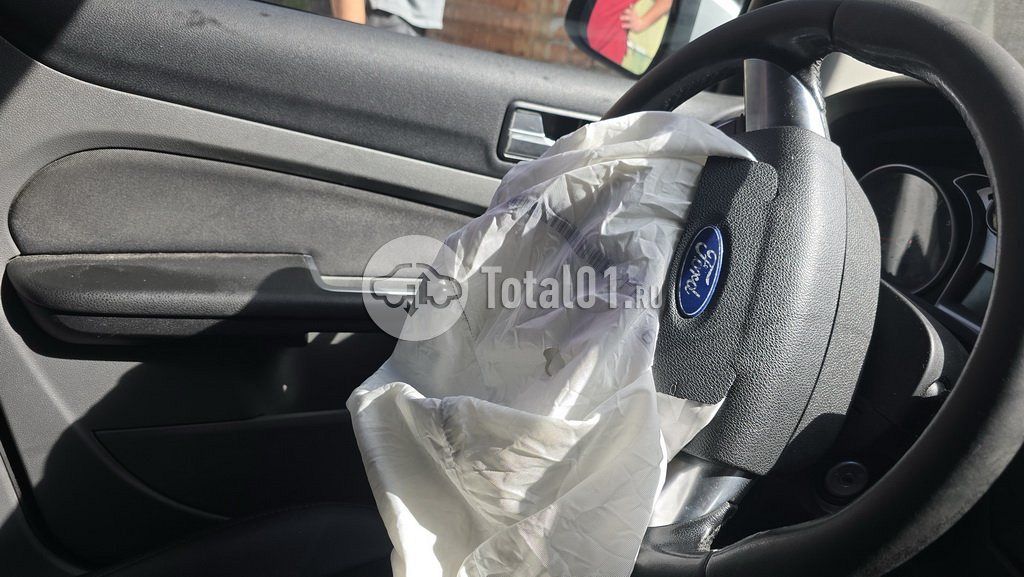 Фото Ford Focus 18