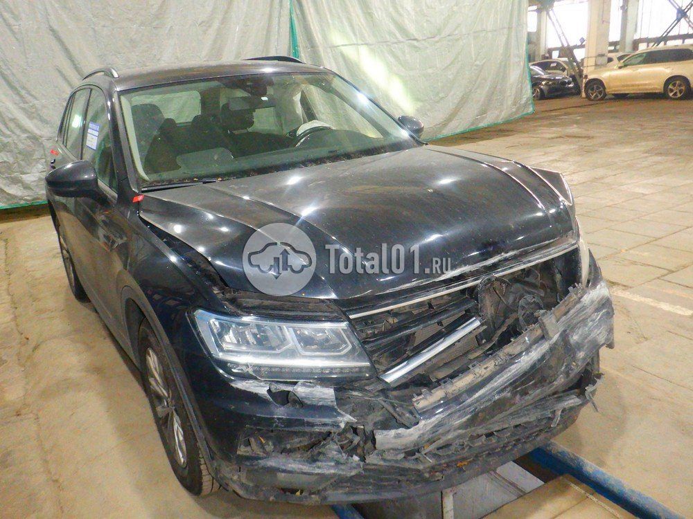 Фото Volkswagen Tiguan 14