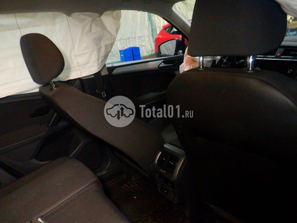 Фото Volkswagen Tiguan 100