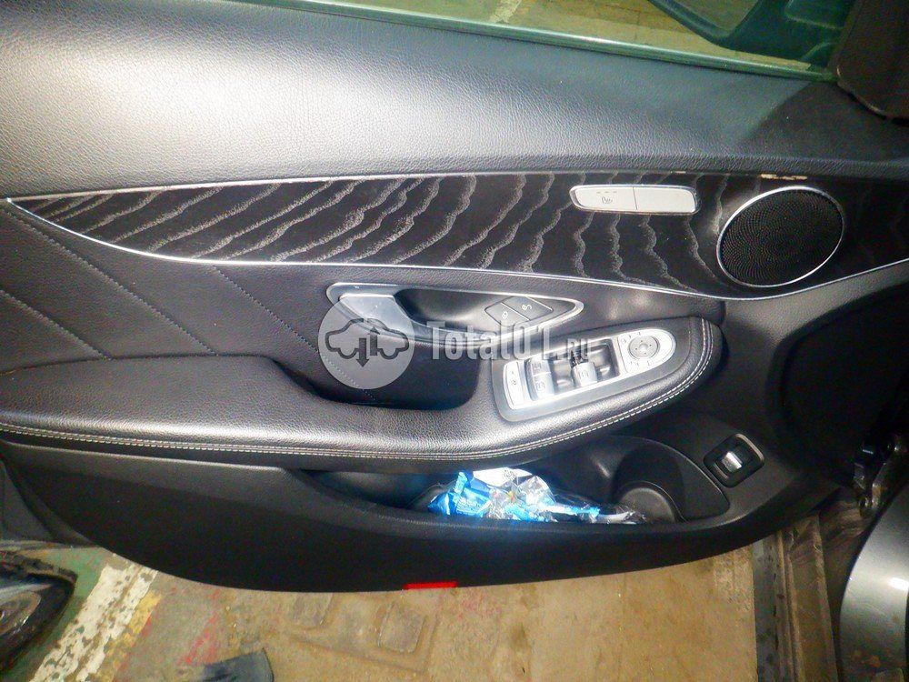 Фото Mercedes-Benz C-класс 32