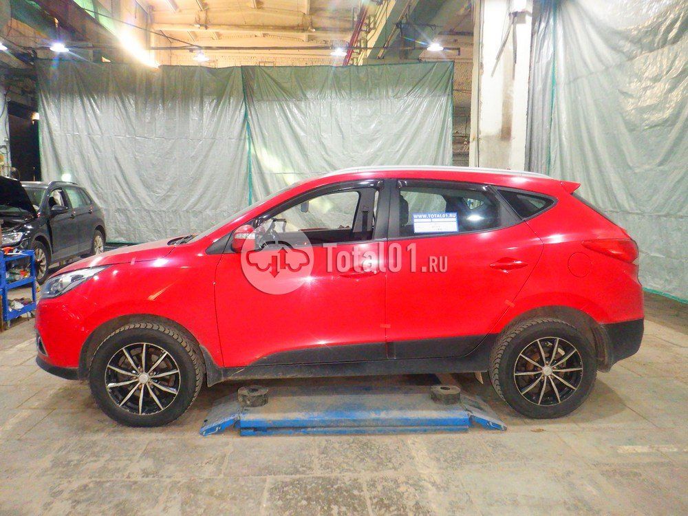 Фото Hyundai ix35 6
