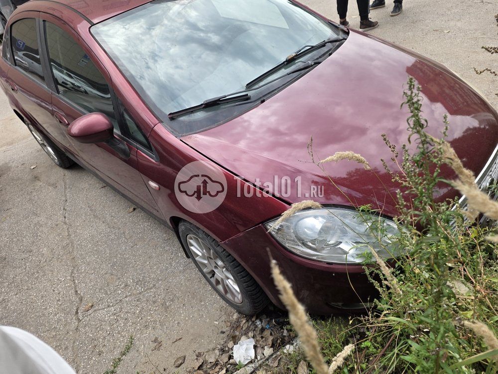 Фото FIAT Linea 8