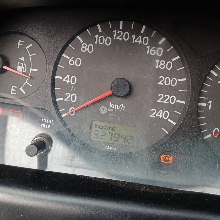 Фото Toyota Avensis 4