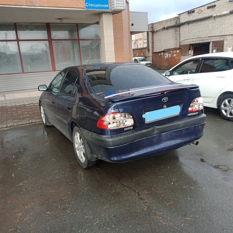 Фото Toyota Avensis 30