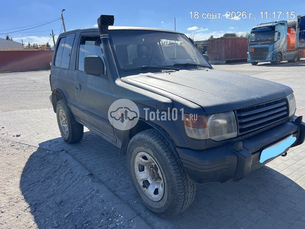 Фото Mitsubishi Pajero 40
