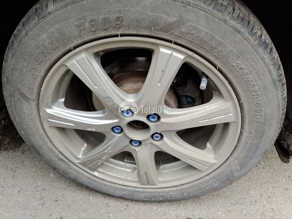 Фото Toyota Carina 26