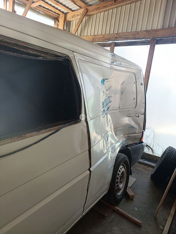 Фото Volkswagen Transporter 10