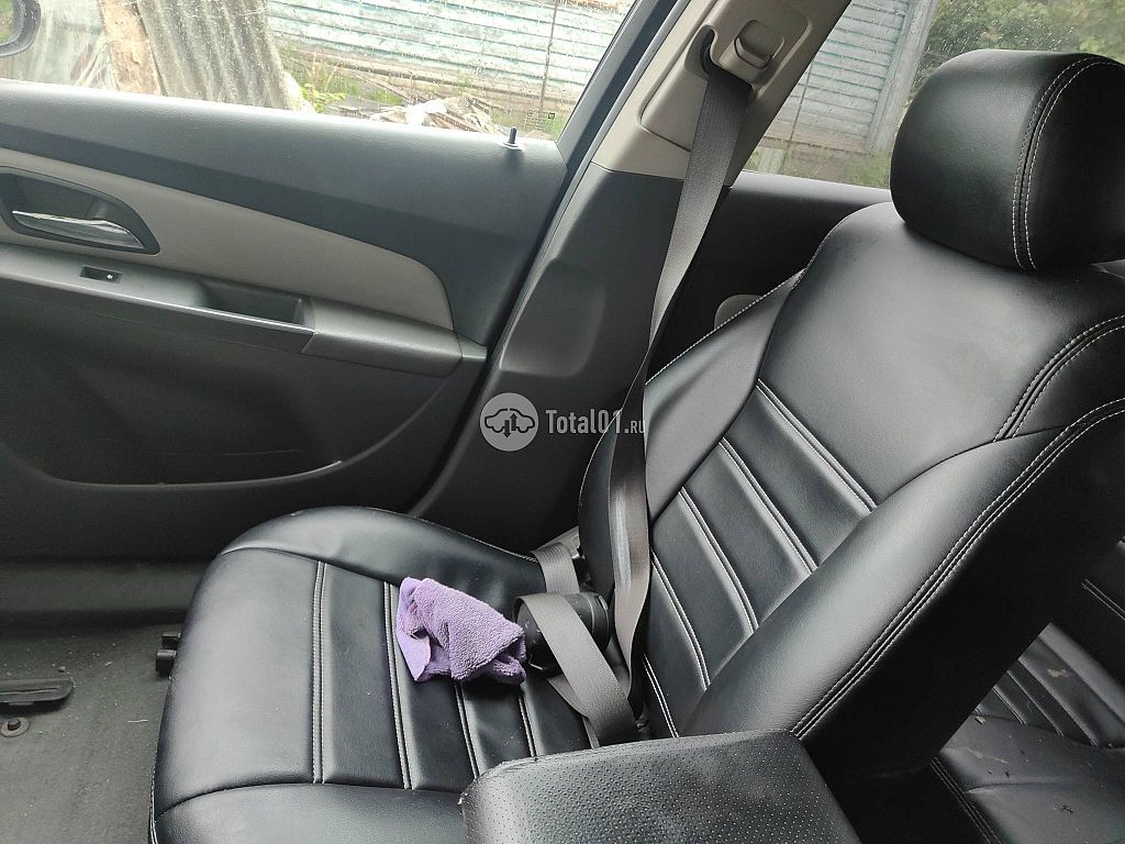 Фото Chevrolet Cruze 14