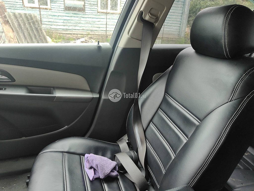Фото Chevrolet Cruze 50