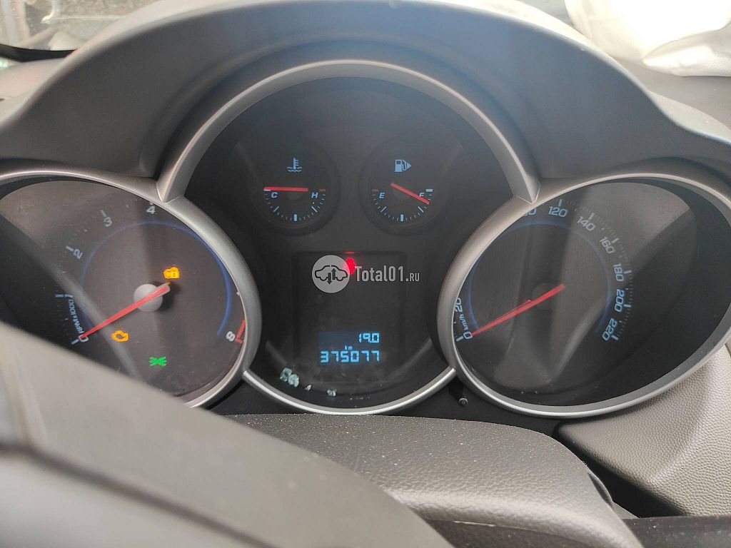 Фото Chevrolet Cruze 74