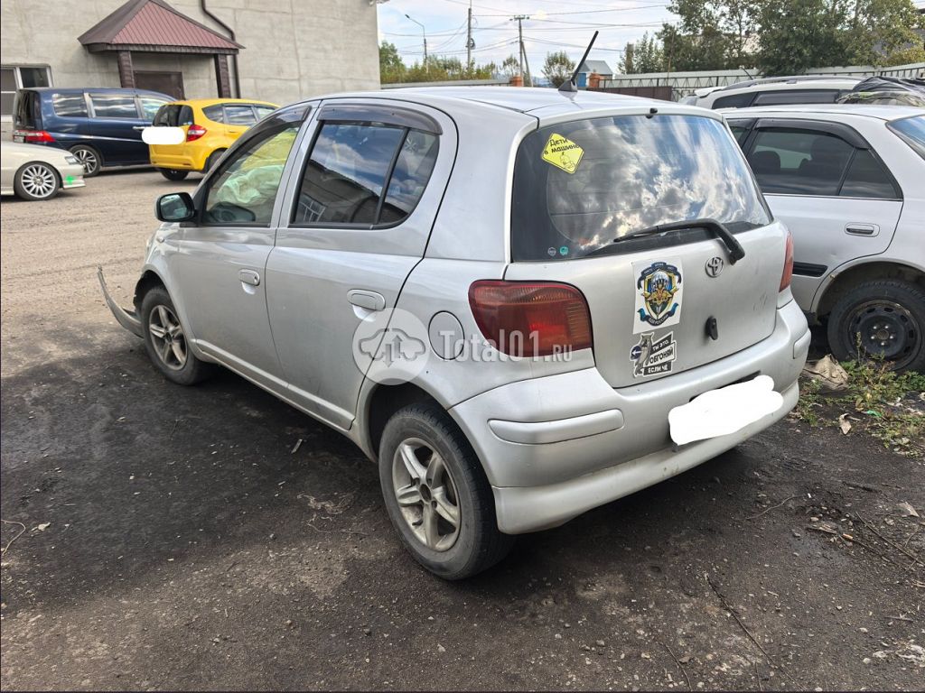 Фото Toyota Vitz 6