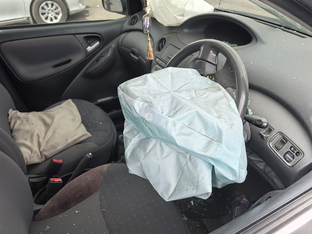 Фото Toyota Vitz 30