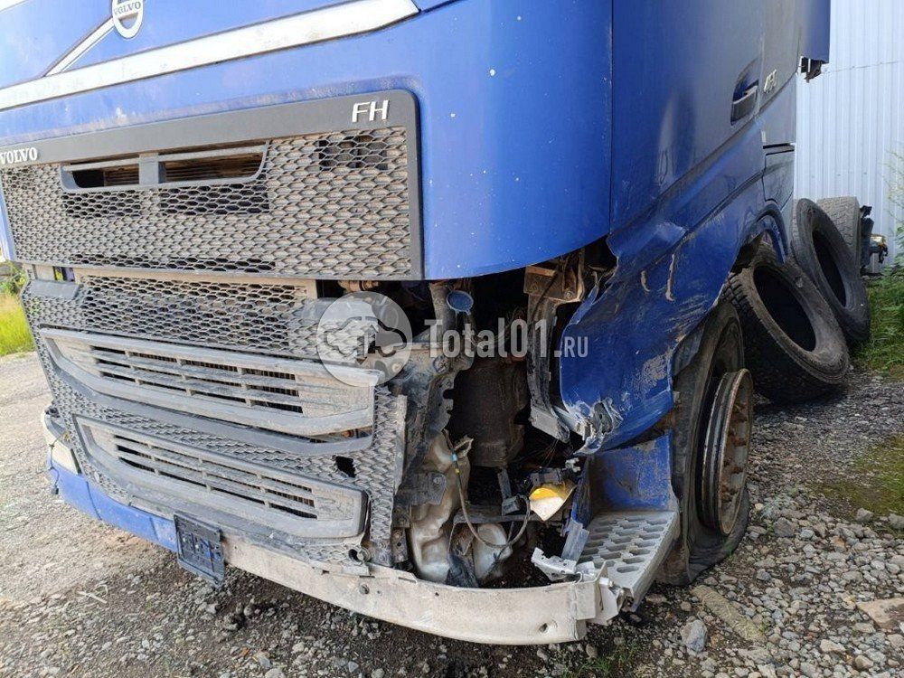 Фото Volvo FH-Truck 4x2 30