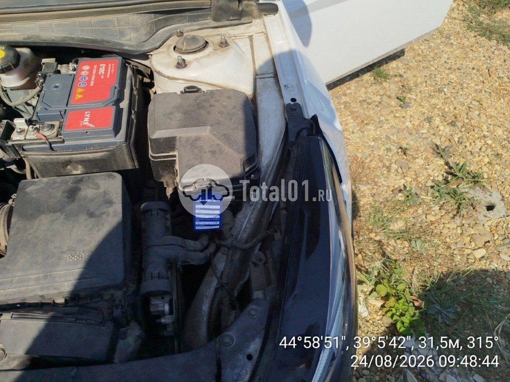 Фото Hyundai Elantra 68