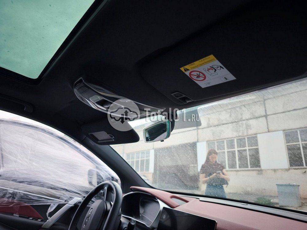 Фото Geely Coolray 4