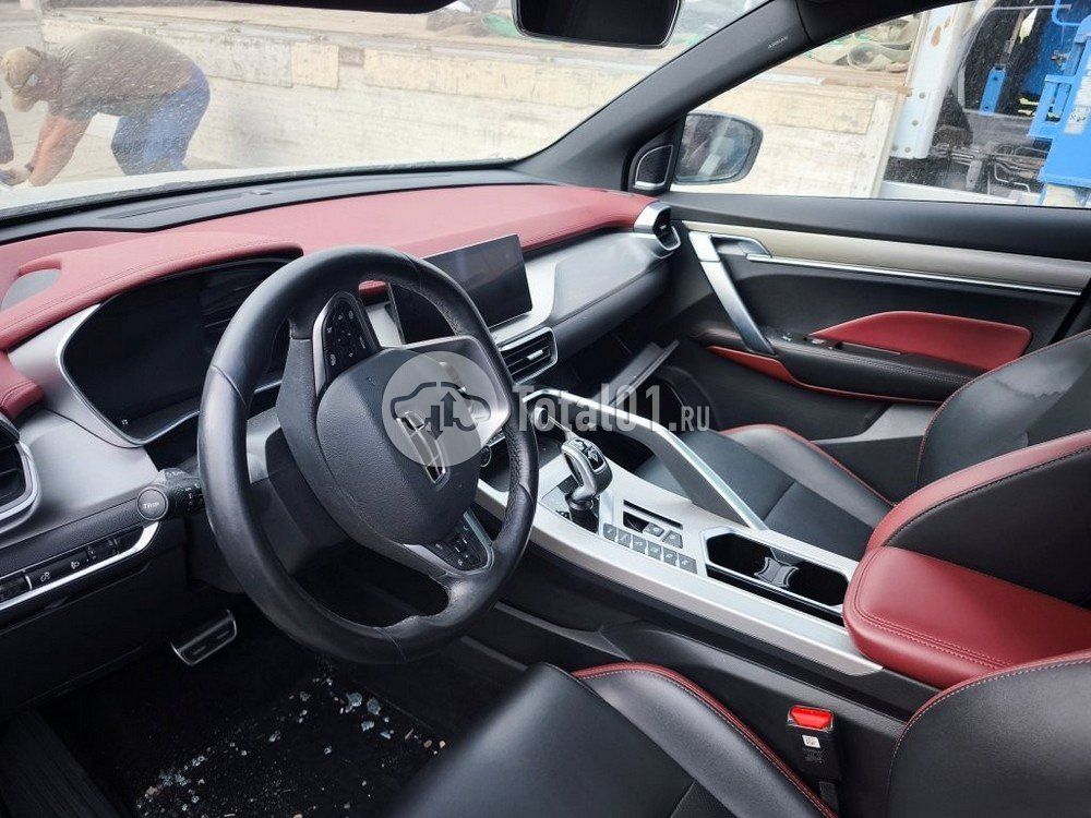 Фото Geely Coolray 20