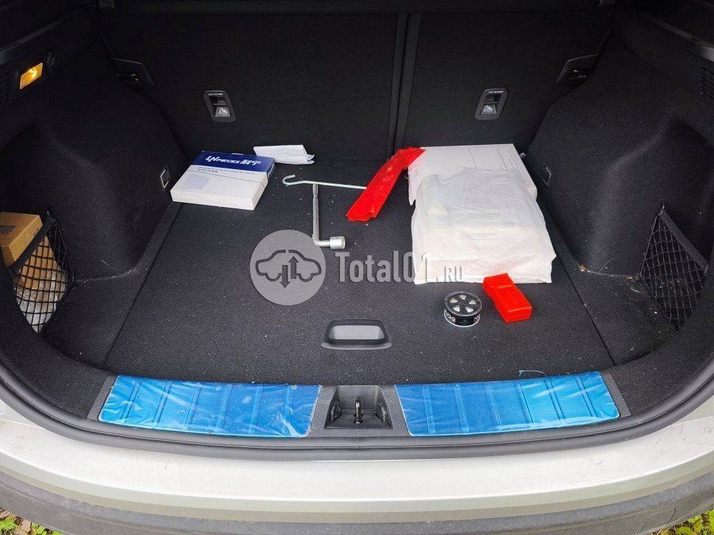Фото Geely Coolray 40