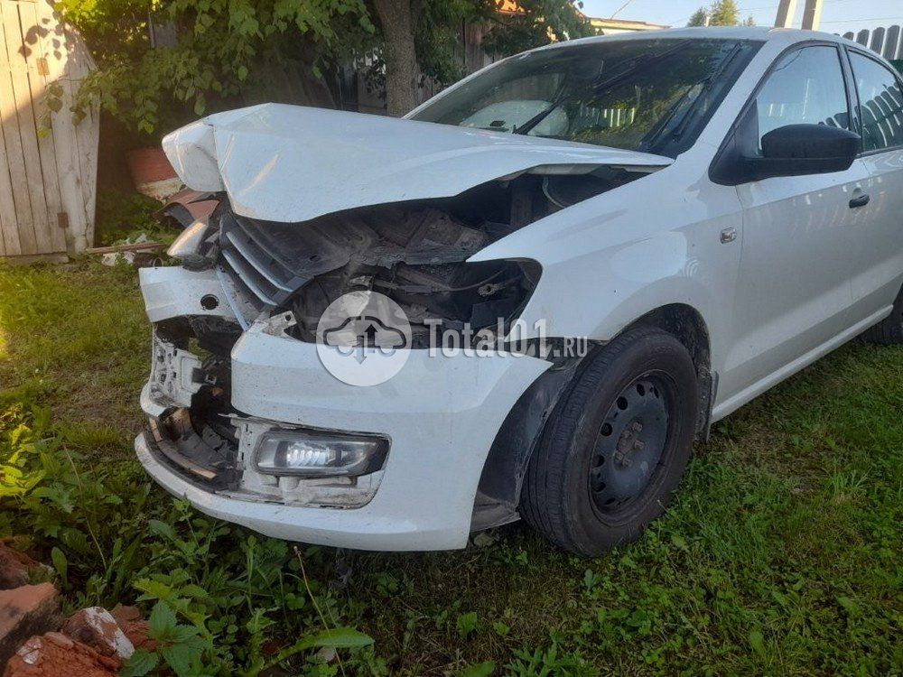 Фото Volkswagen Polo 4