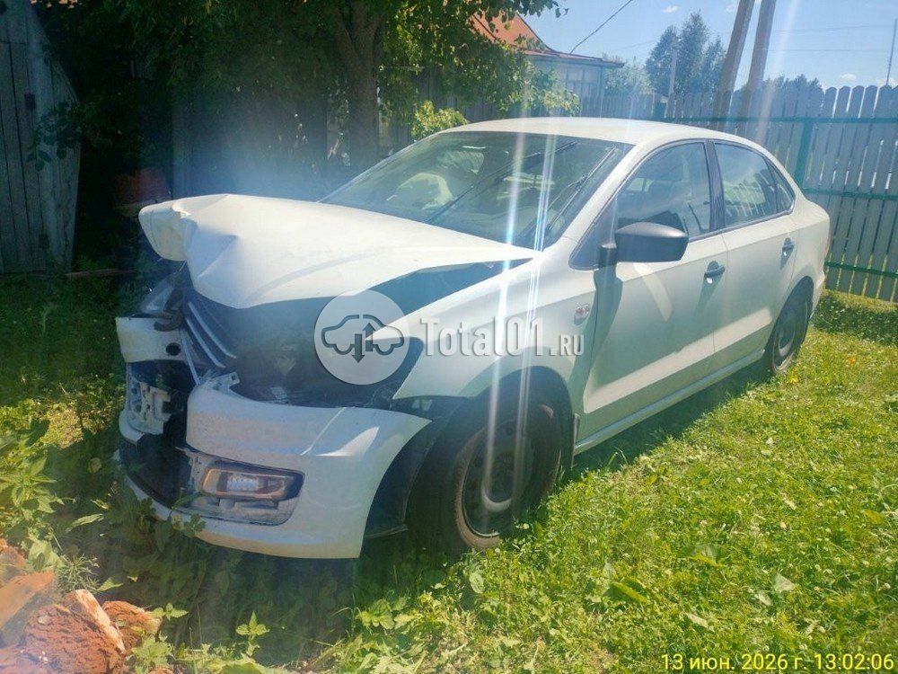 Фото Volkswagen Polo 18