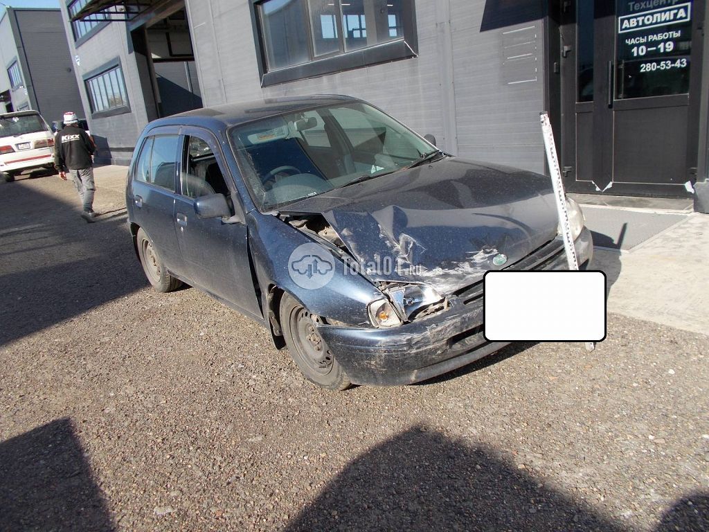 Фото Toyota Starlet 8