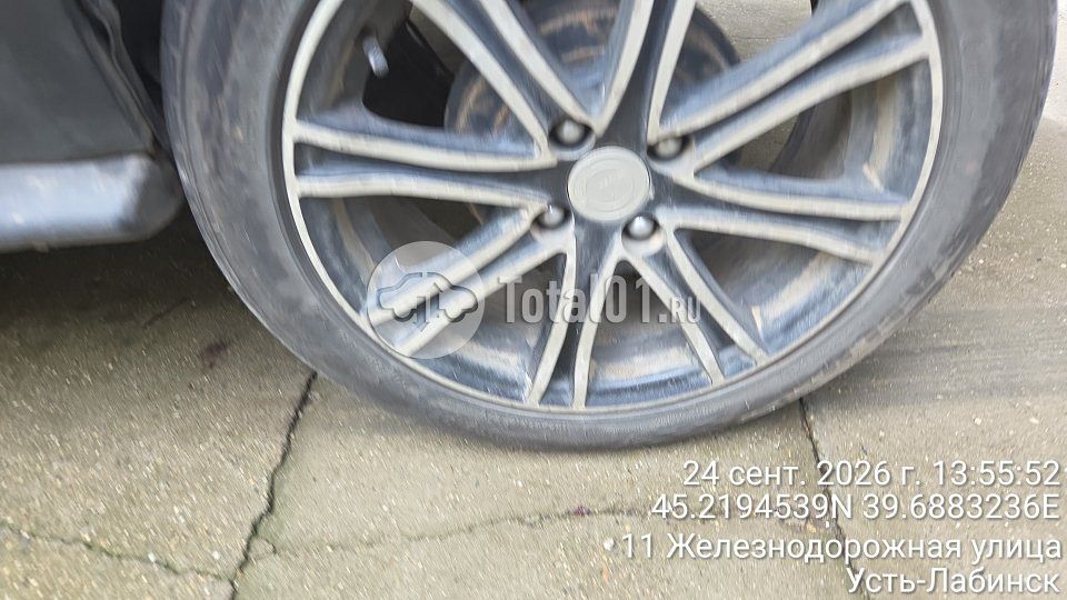 Фото Geely MK Cross 44