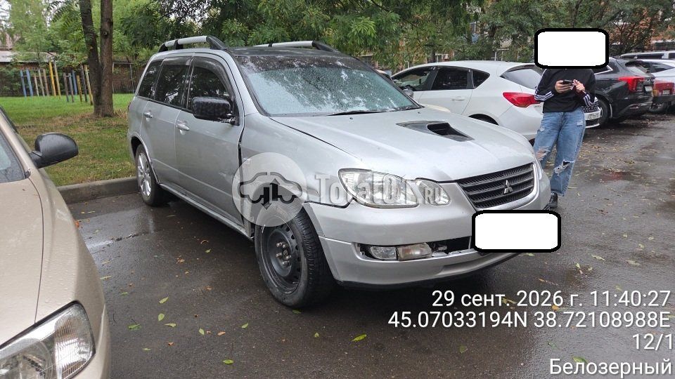 Фото Mitsubishi Airtrek 4