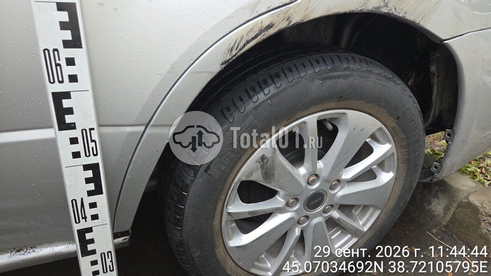 Фото Mitsubishi Airtrek 36