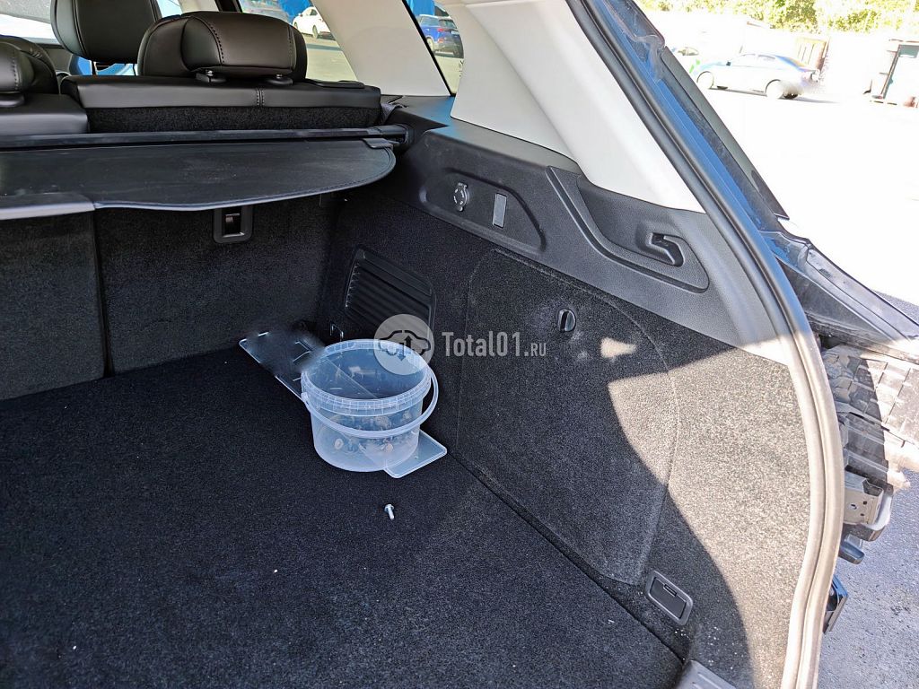 Фото Voyah Free 106