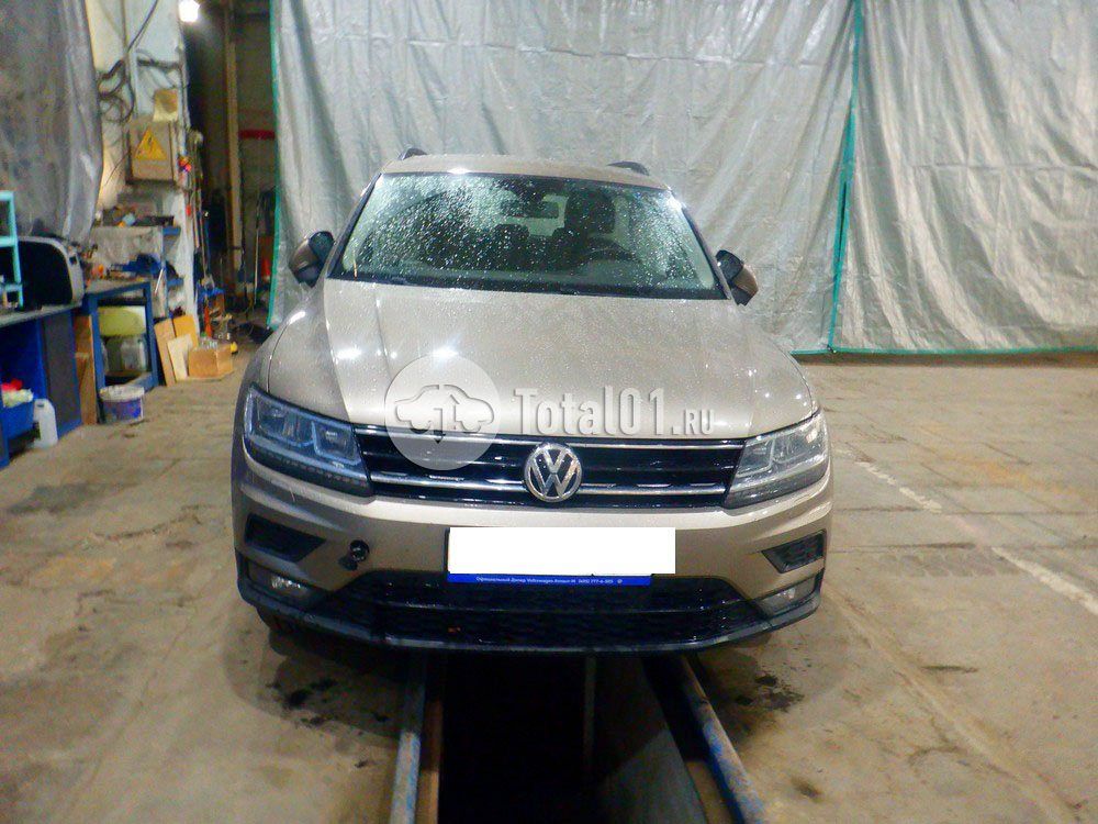 Фото Volkswagen Tiguan 4