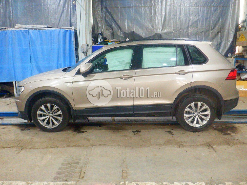 Фото Volkswagen Tiguan 6