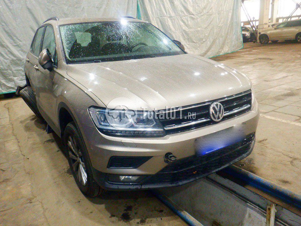 Фото Volkswagen Tiguan 14