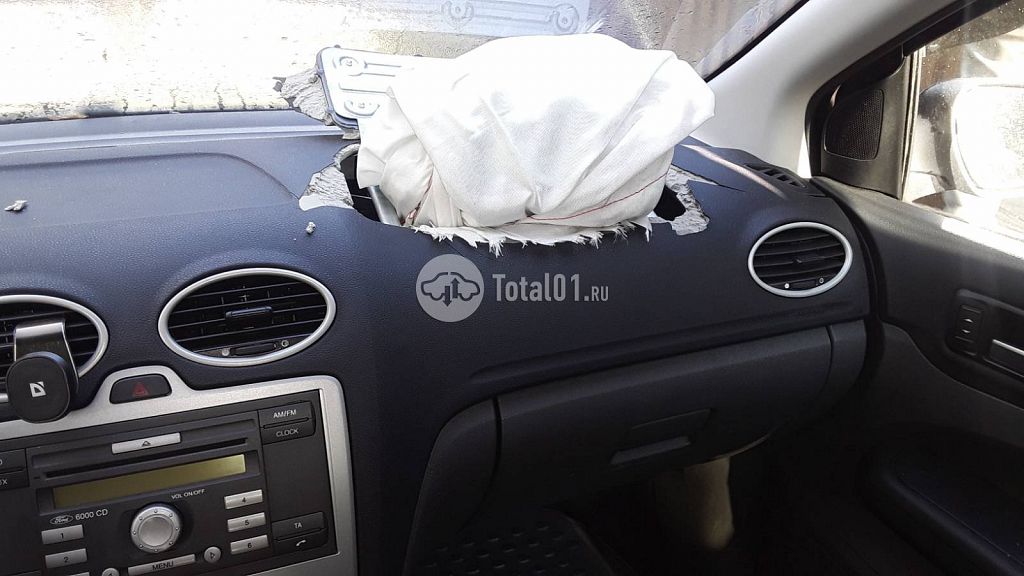 Фото Ford Focus 32