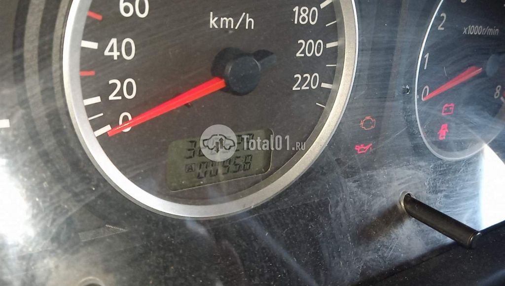 Фото Nissan Almera 100