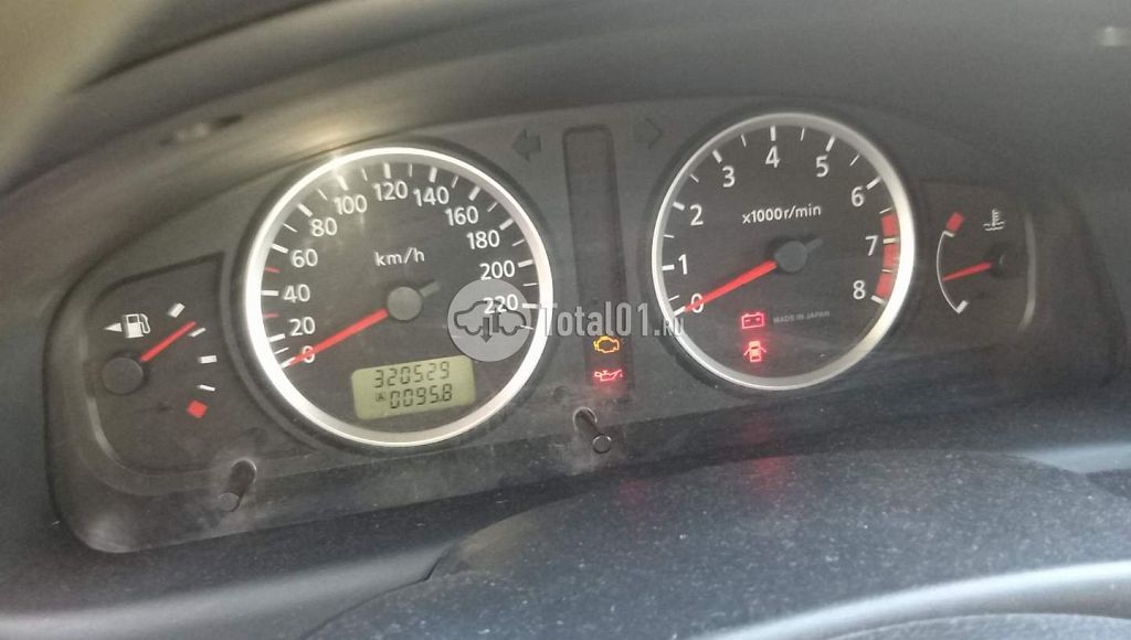 Фото Nissan Almera 102