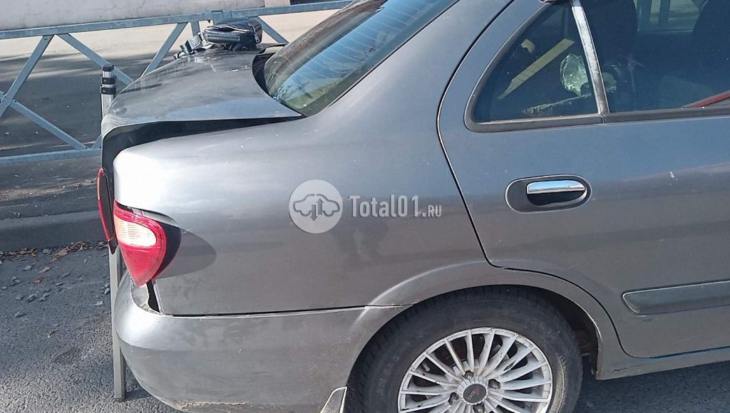 Фото Nissan Almera 200
