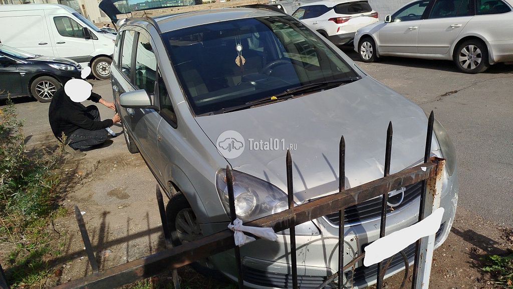 Фото Opel Zafira 4