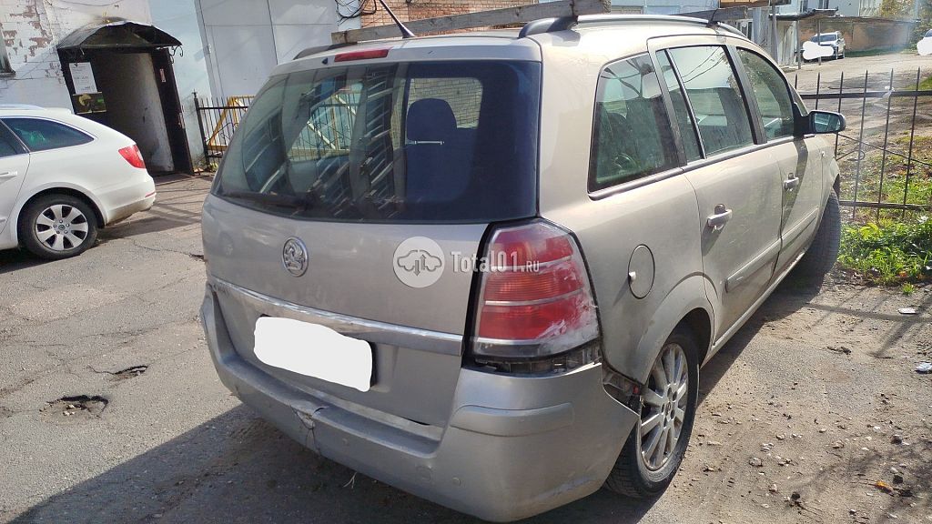 Фото Opel Zafira 8