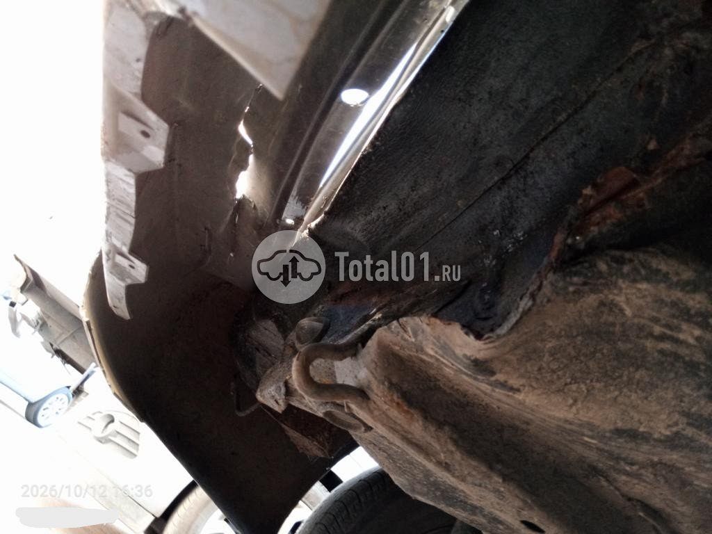 Фото Mazda Tribute 14