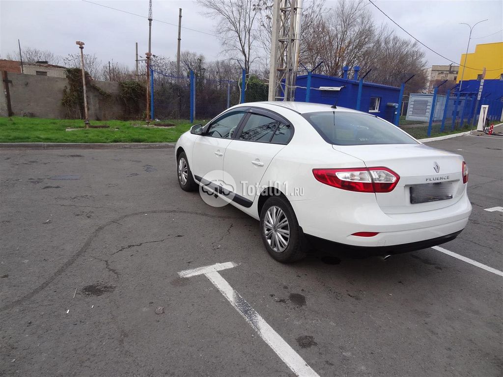Фото Renault Fluence 10