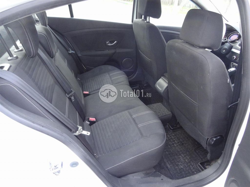 Фото Renault Fluence 42
