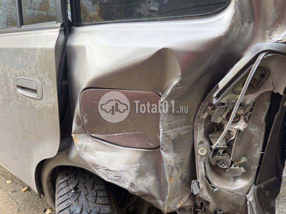 Фото Toyota bB 46